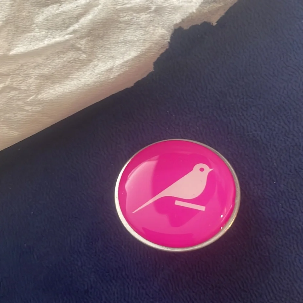 1-3pcs Set Long Live Dogs 🐾 & Birds Champion Pins Set